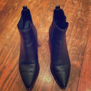 Marc Fisher Yale Chelsea boots